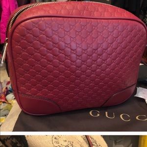 Red leather Gucci Crossbody Purse
